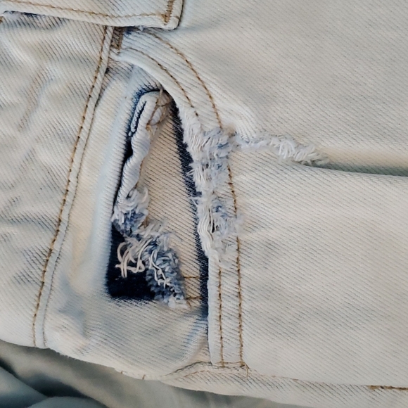 Jeans - Picture 5 of 9